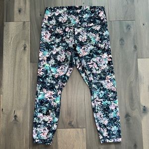 Lululemon Leggings Black Pink Green Floral Pattern 12